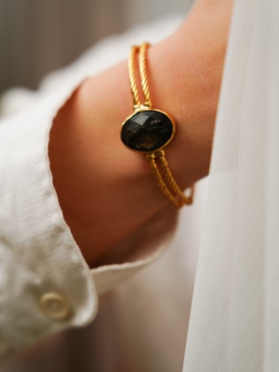 Handmade Gold Plated Brass Bracelet with Labradorite Stone