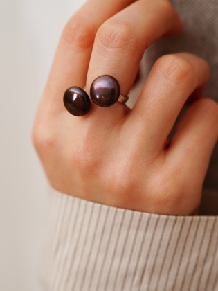 Black Pearl Handmade Design Silver Ring