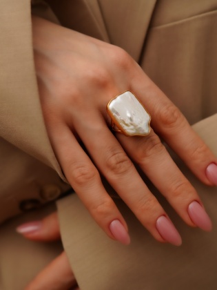 Handmade Desing Silver Ring with Baroque Pearl