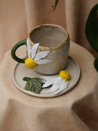 Handmade Design Ceramic Mug Set With Daisy