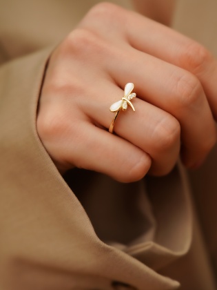 Handmade Silver Ring With Dragonfly Design with Pearl