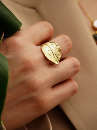 Handmade Leaf Design Gold Plated Brass Ring