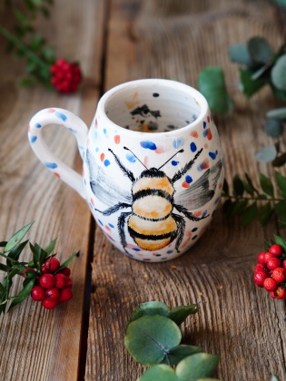 Handmade Tile Mug Bee