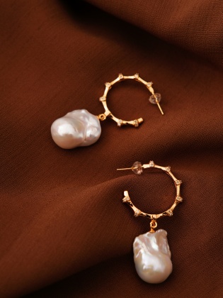 Handmade Design Baroque Pearl Silver Earrings