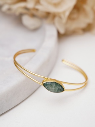 Handmade Gold Plated Brass Bracelet Labradorite