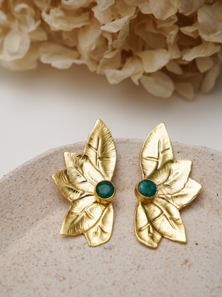 Handmade Flower Design Emerald Stone Brass Earrings