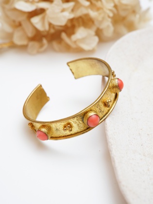 Handmade Gold Plated Brass Bracelet With Coral Stone