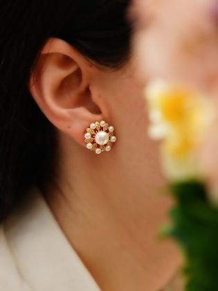 Handmade Flower Design Pearl Silver Earrings